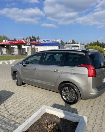 Peugeot 5008 cena 26500 przebieg: 286500, rok produkcji 2010 z Puławy małe 326